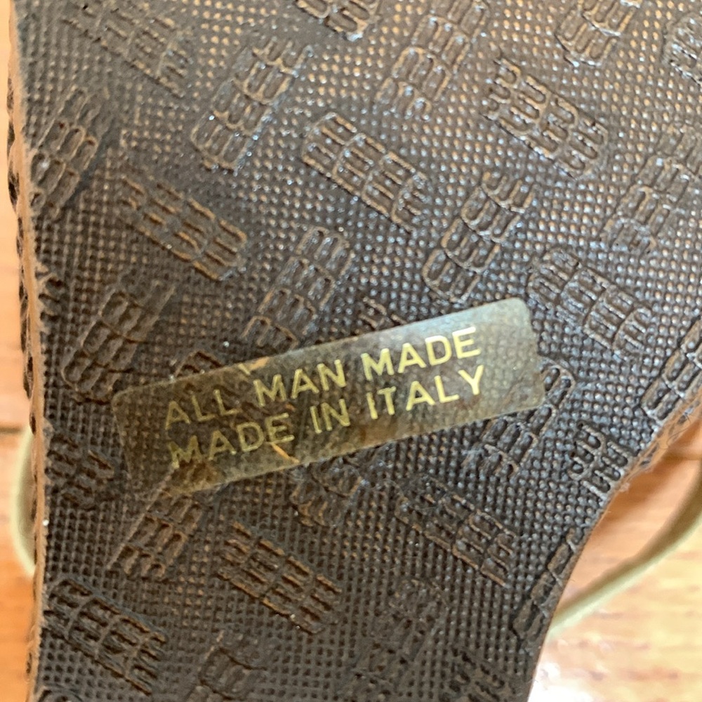 Damiani’s wedges in tan with brown heals. Size 8. Made in Italy - Picture 5 of 9